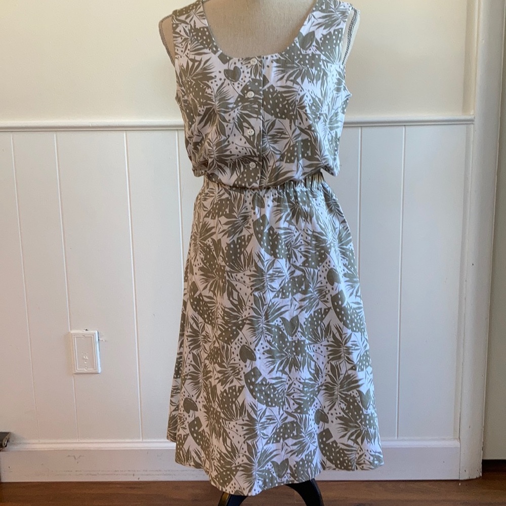 Frayne Vintage White 2 Piece Matching Set Palm Leaf Top and Skirt